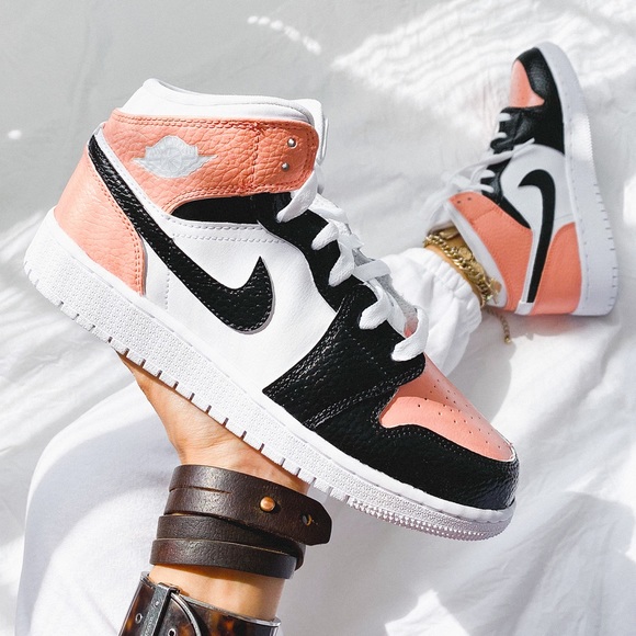 Nike custom air jordan 1 mid sneakers - Picture 4 of 8